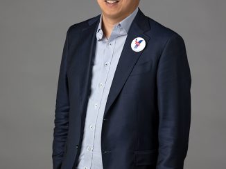 Andrew Yang Net Worth 2020: Wife Evelyn Yang And Family Facts