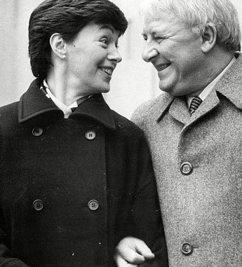 Mary Brown: Tommy Docherty Wife Age, Net Worth And Family
