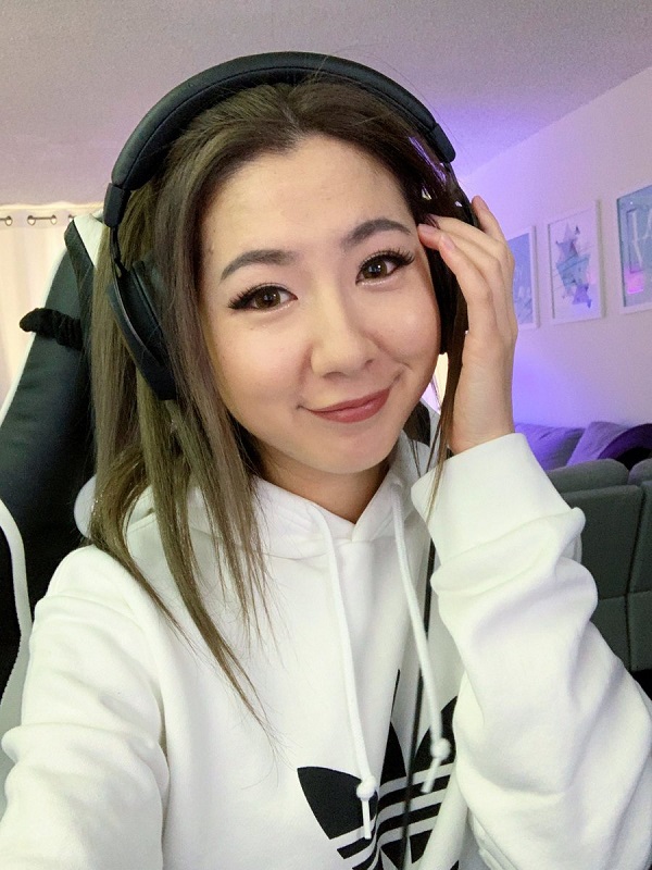 Fuslie Net Worth: Get To Know The YouTuber