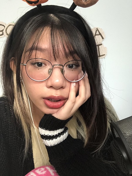 Who Is Ofeliabear On Twitch? Age, Real Name And Instagram
