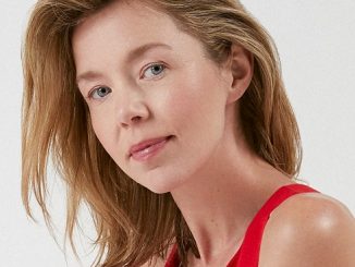 Who Are Anna Maxwell Martin Husband And Children?