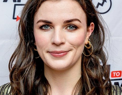 Is Aisling Bea Pregnant? Her Partner And Married Life