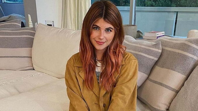 Get To Know Lori Loughlin's Daughter, Isabella Rose Giannulli